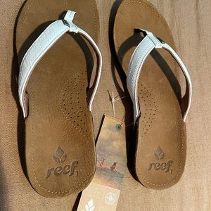 Womens Reef flip flops size 7